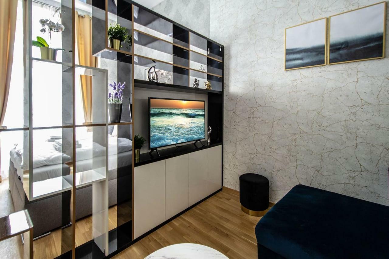 Design 3Bdr Apartment In Residence, Free Parking Prag Exteriör bild
