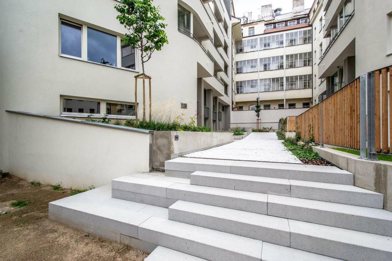 Design 3Bdr Apartment In Residence, Free Parking Prag Exteriör bild