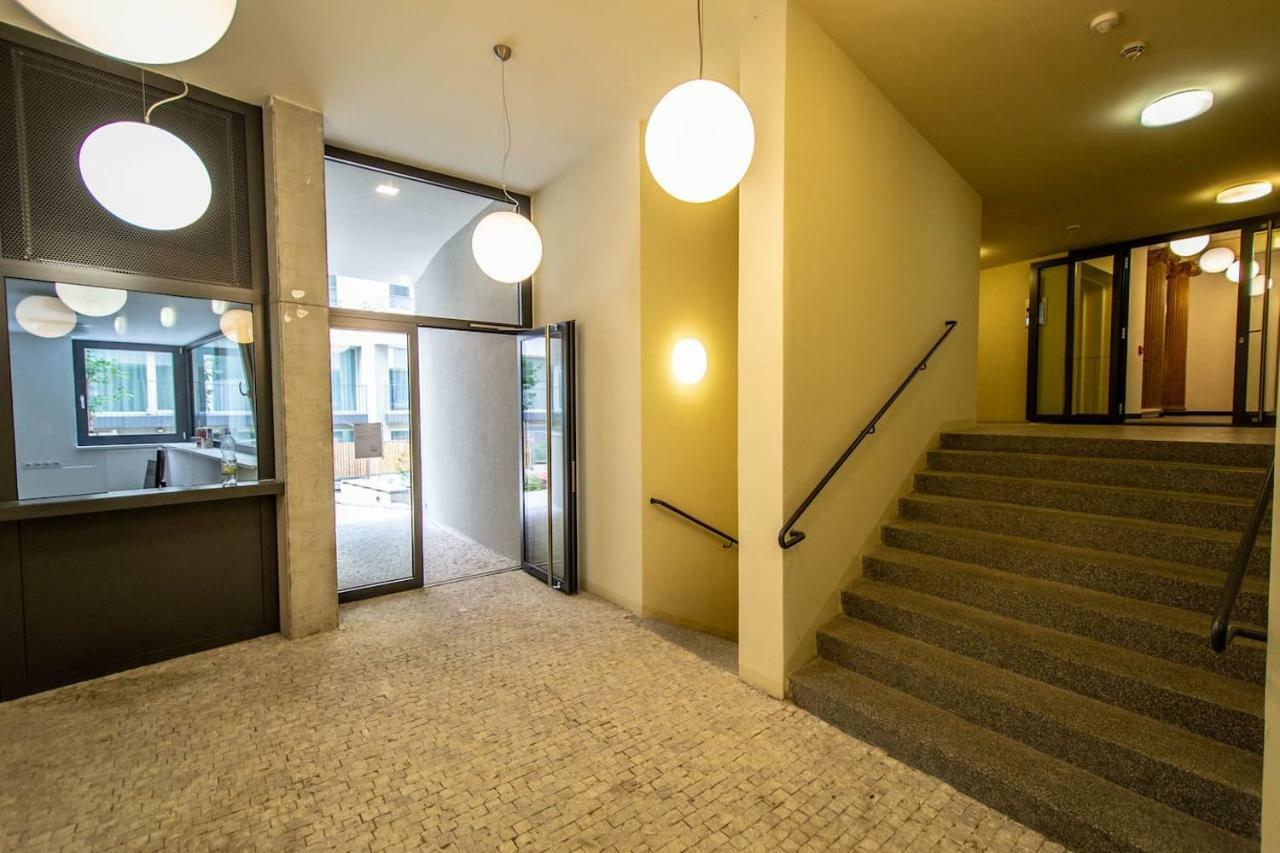 Design 3Bdr Apartment In Residence, Free Parking Prag Exteriör bild