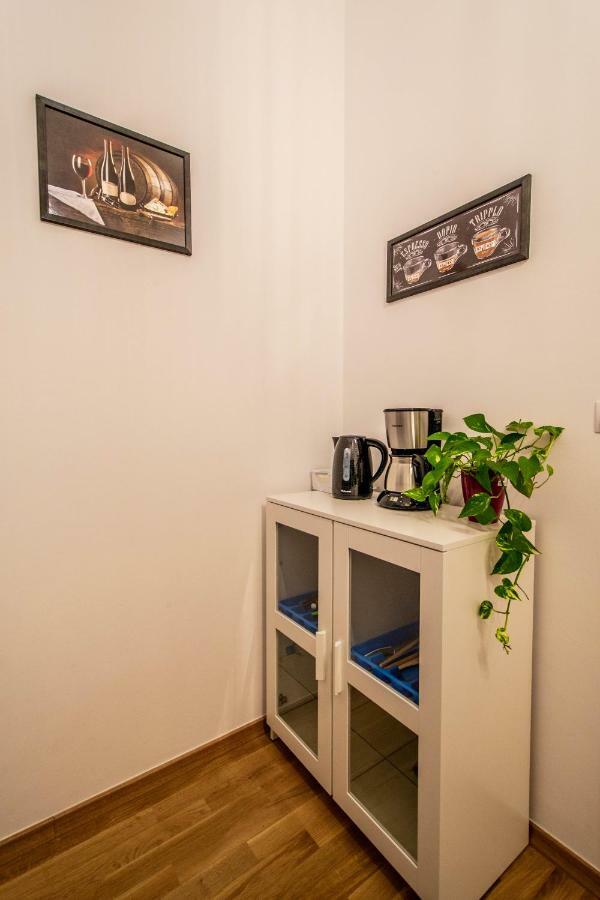 Design 3Bdr Apartment In Residence, Free Parking Prag Exteriör bild