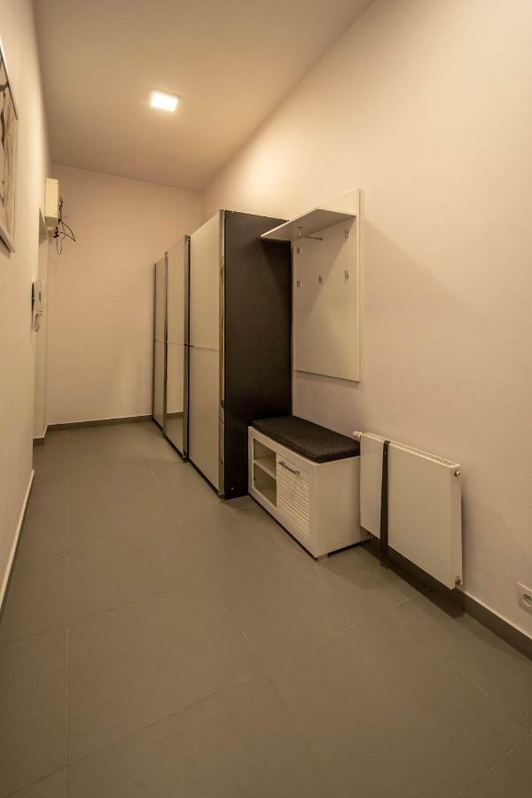 Design 3Bdr Apartment In Residence, Free Parking Prag Exteriör bild